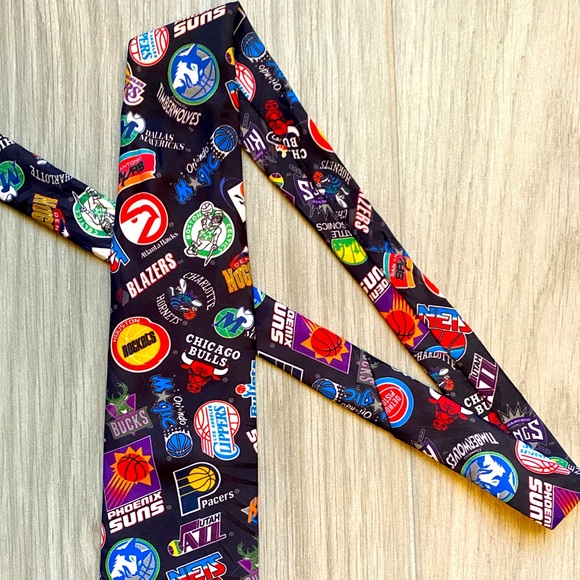 Vintage 1994 Wallywear NBA Logos Necktie - Picture 6 of 8